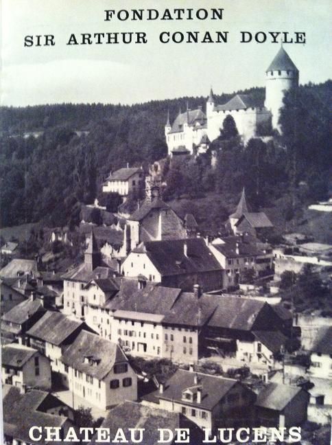 Plakat der Fondation Sir Arthur Conan Doyle mit Château de Lucens